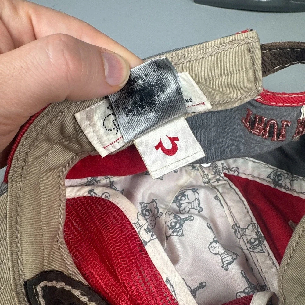 VTG True Religion Hat Mens Red Gray Distressed Y2K Buddha‎ Logo Baseball Cap